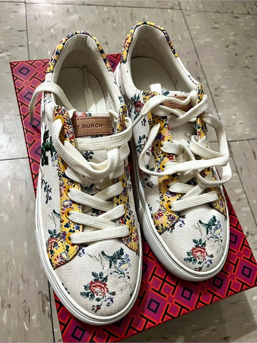 Tory Burch tory burch